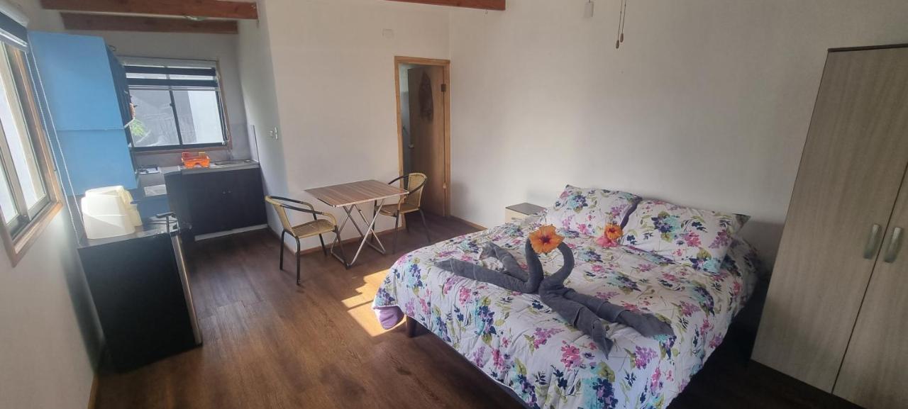 앙가로아 Hostal Henua Roa 2 아파트 외부 사진