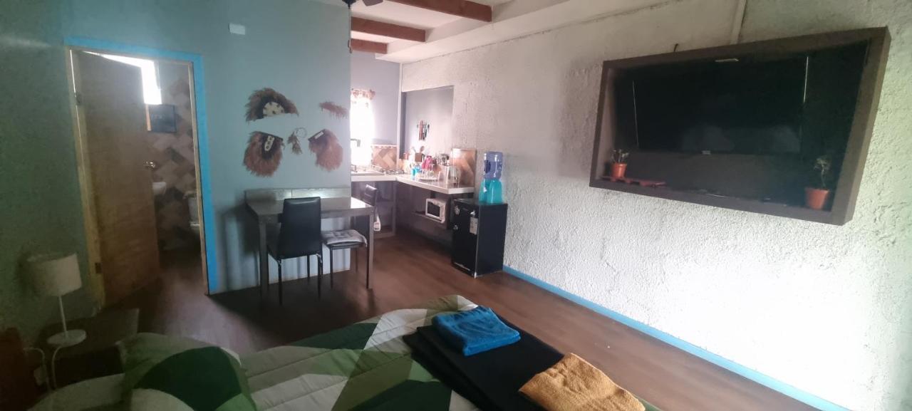 앙가로아 Hostal Henua Roa 2 아파트 외부 사진